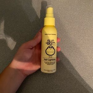 Sun bum hair lightening